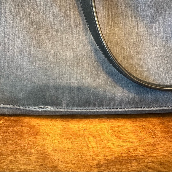 Lo & Sons OMG Tote Bag - Picture 5 of 7